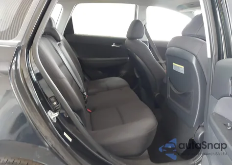 2012 Hyundai Elantra Touring Gls z USA, uszkodzony, nr VIN KMHDC8AE4CU133595